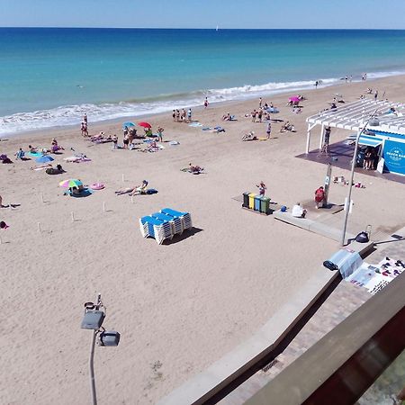 Acogedor Y Amplio Apartamento Familiar A Pie De Playa Calafell Εξωτερικό φωτογραφία