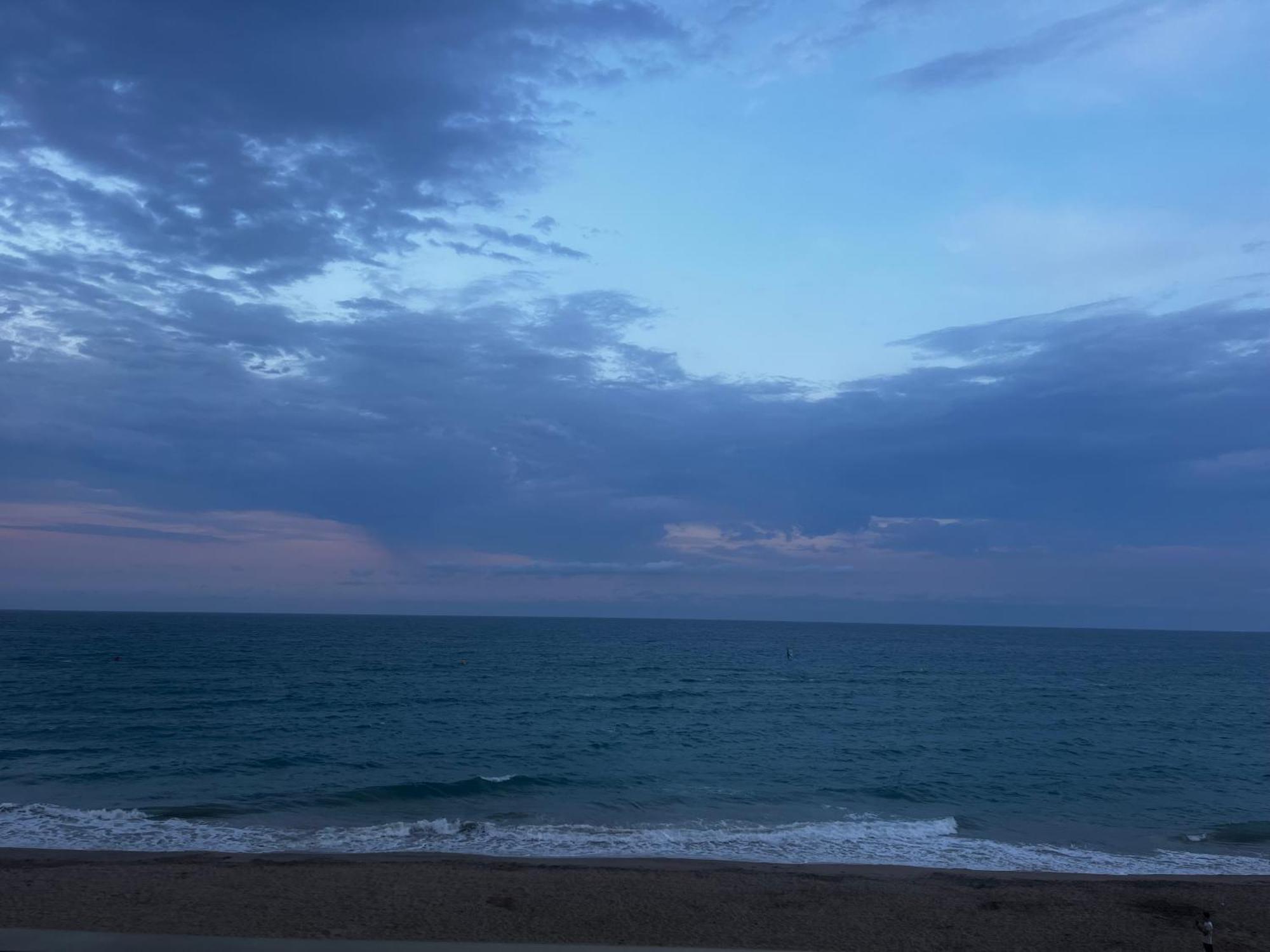 Acogedor Y Amplio Apartamento Familiar A Pie De Playa Calafell Εξωτερικό φωτογραφία