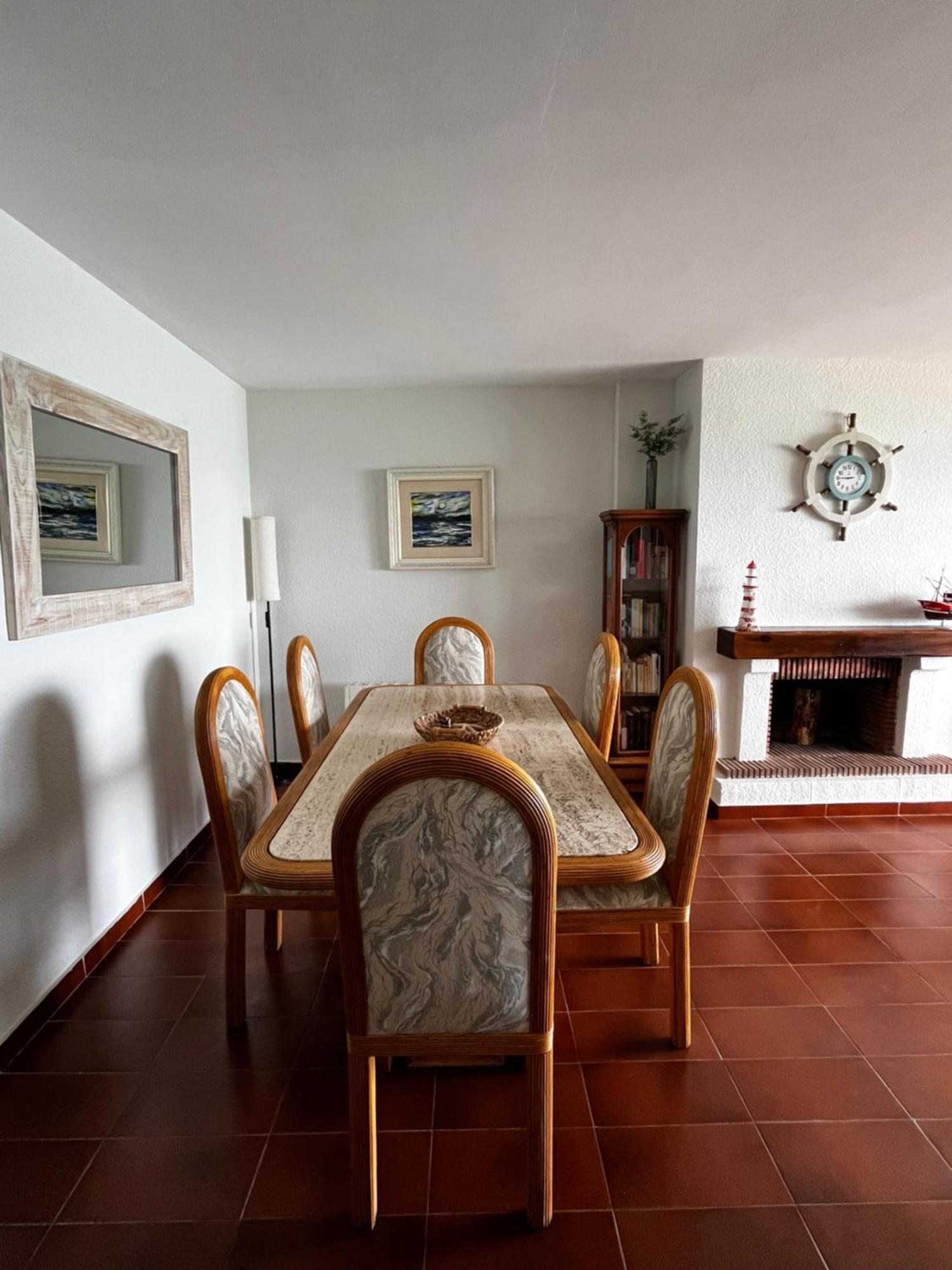 Acogedor Y Amplio Apartamento Familiar A Pie De Playa Calafell Εξωτερικό φωτογραφία